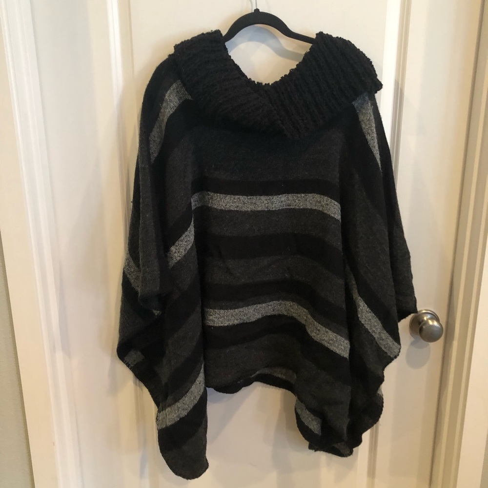 Torrid Poncho